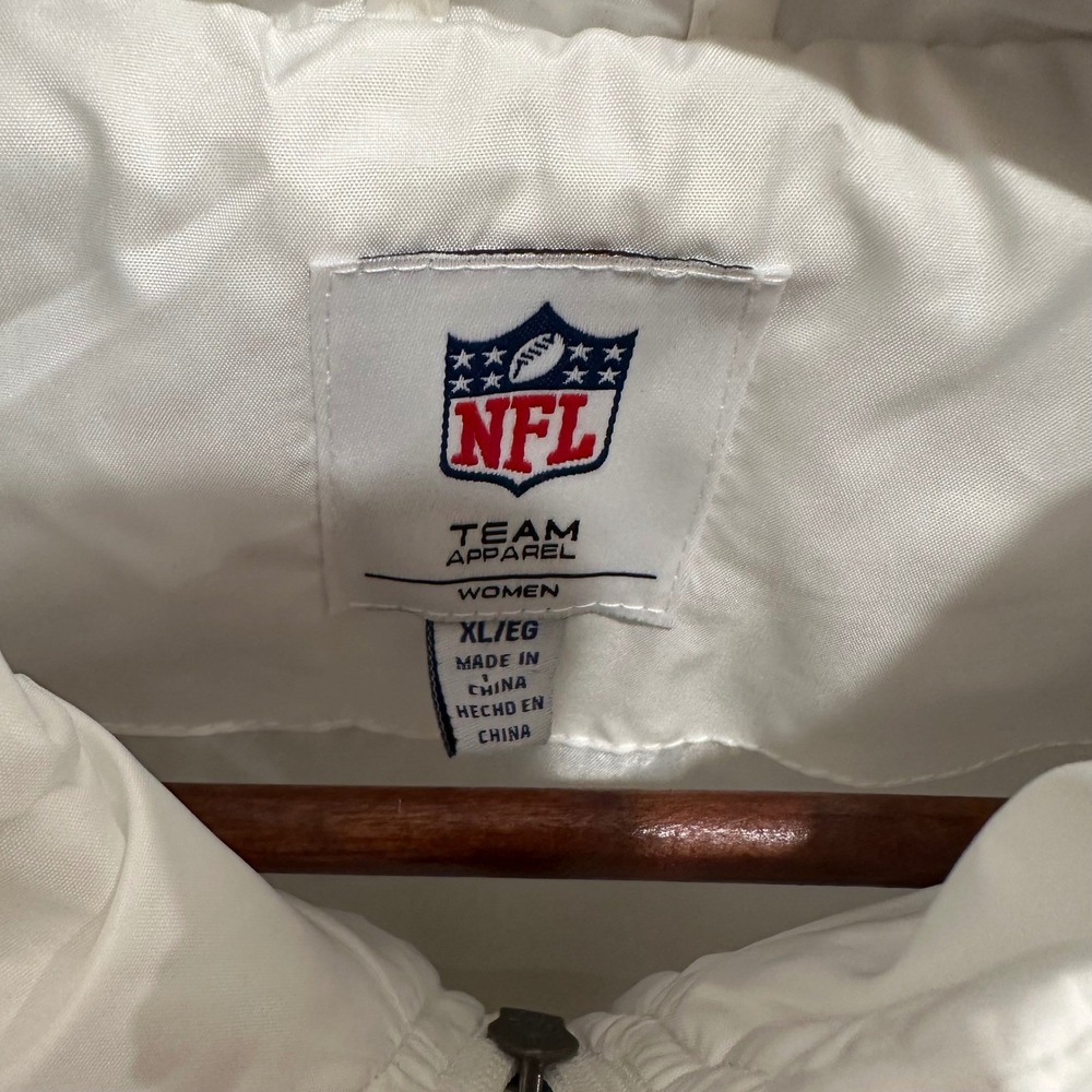 NFL Cleveland Browns Women's White Puffer Vest Team Apparel XL EG NFL.com Tag - Picture 3 of 7